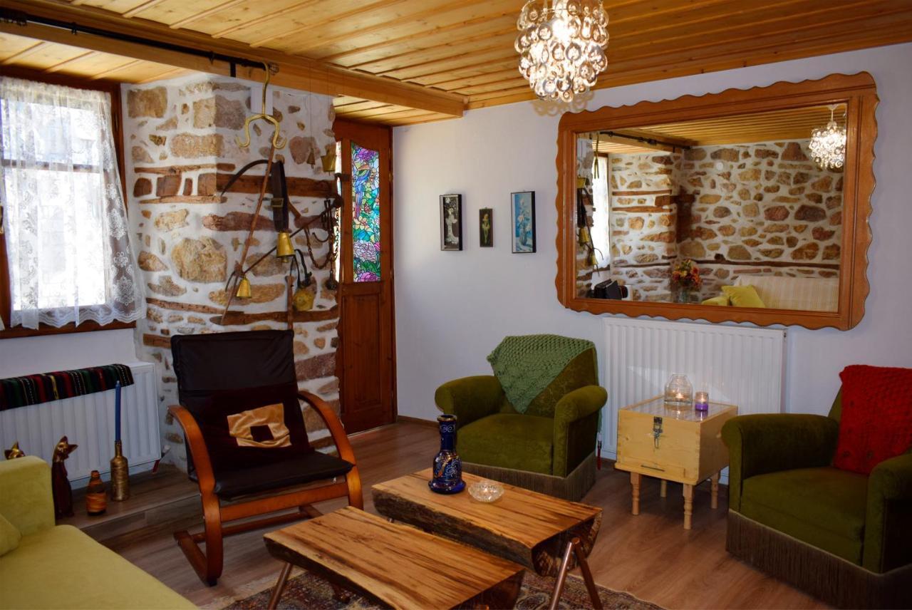 Villa Renovated Old Manor House With Yard à Arnaia Extérieur photo