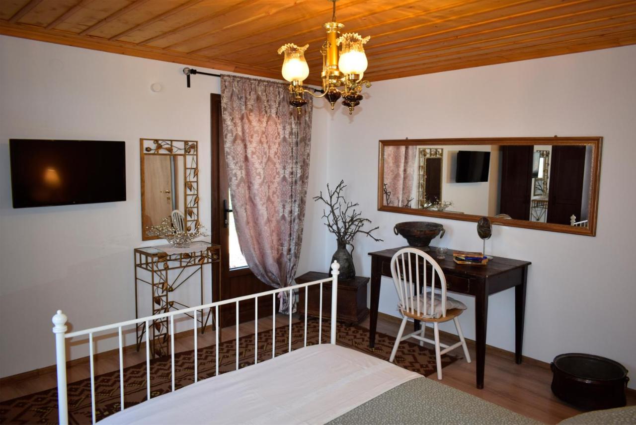 Villa Renovated Old Manor House With Yard à Arnaia Extérieur photo
